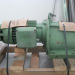 Eberhard Bauer D-7300 G73-10/DP2A124-309-AS/M Gear Motor 2in Shaft 3.2/9.7 RPM