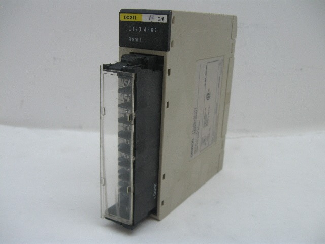 Omron C200H-OD211 PLC Output Unit