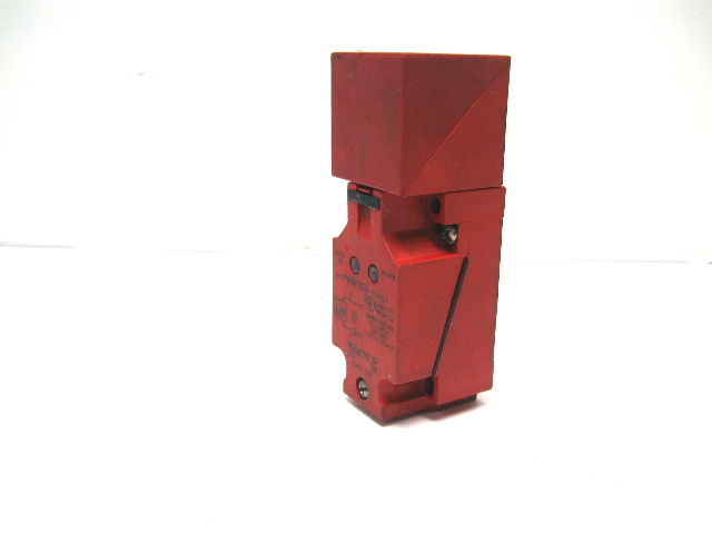 Square D 9006 PWW125A Proximity Switch 24-240 Vac, Series B