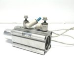 Smc MKB32-20RZ Rotary Clamp Cylinder 32 Bore 20 Stroke 1.0 Mpa