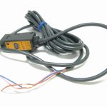 Omron E3S-2LE4 PhotoElectric Switch 12-24 Vdc