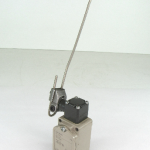 Omron WLCA2 Limit Switch 250 Vac, 48 Vdc, 2 Amp