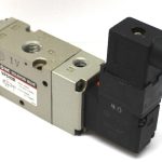 Smc VP542R Solenoid Valve 24Vdc Coil