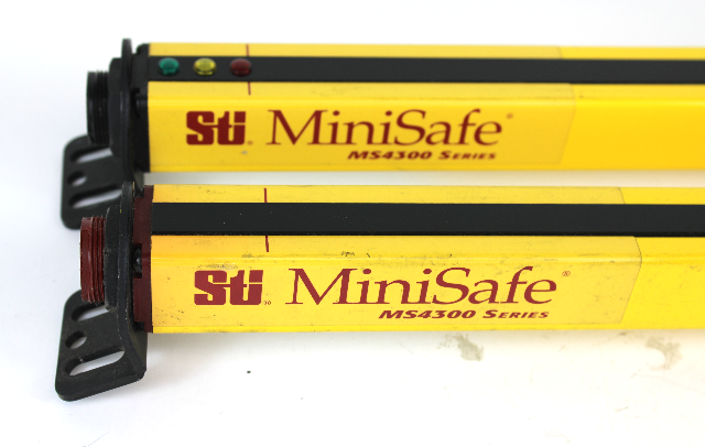 STI MiniSafe B MS4300 Series Light Curtain 64" Transmitter & Reciever MS4364B