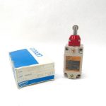 Omron D4B-2171 Safety Limit Switch, Top Roller, 1NC/1NO, IP67, New
