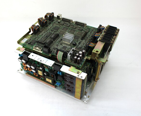 Yaskawa Electric CACR-SV3AAA Servo Unit 6 Axis RA8048-941-1 w/ JUSP-RCP01AAB