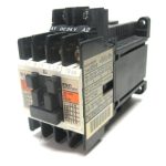 Fuji SC-0/G 4GC0F0 Contactor 24 Vdc Coil Voltage 200-600 V