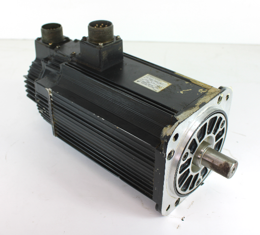 Yaskawa SGMG-13AWA-YR11 AC Servo Motor 1300W 1500 RPM 10.7A